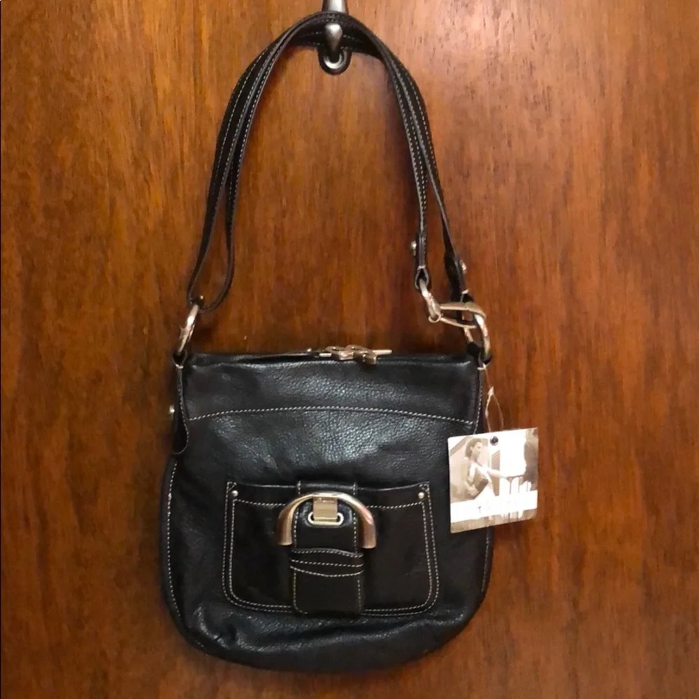 B Makowsky Pocketbook
